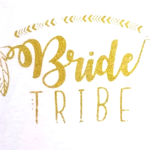 NWOT White Graphic T-shirt Gold "Bride Tribe" Soft Large Fun Excellent 🤍 - Picture 1 of 3
